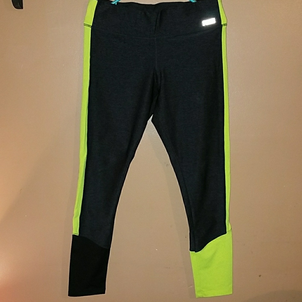 VS Pink Ultimate Yoga Leggings - Size Lg